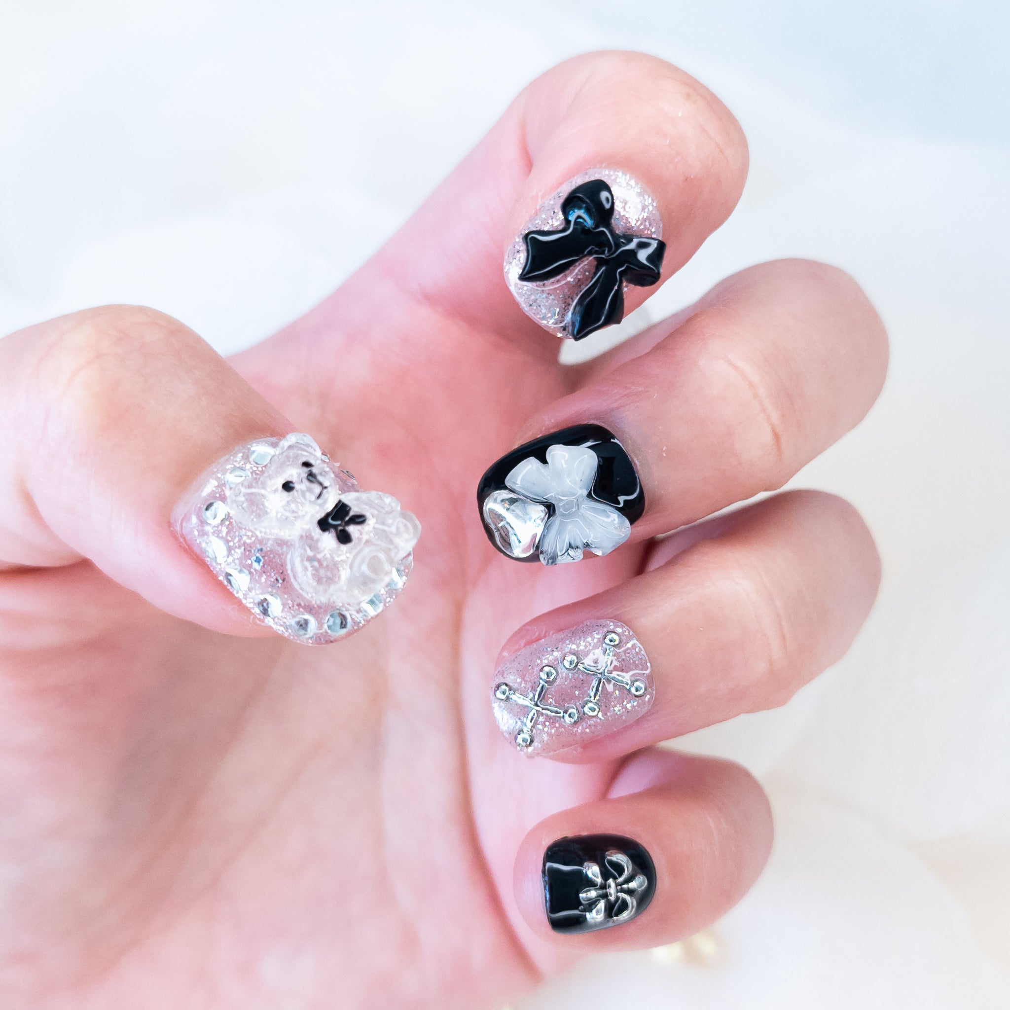 3D Silver Bow & Blossom Mix
