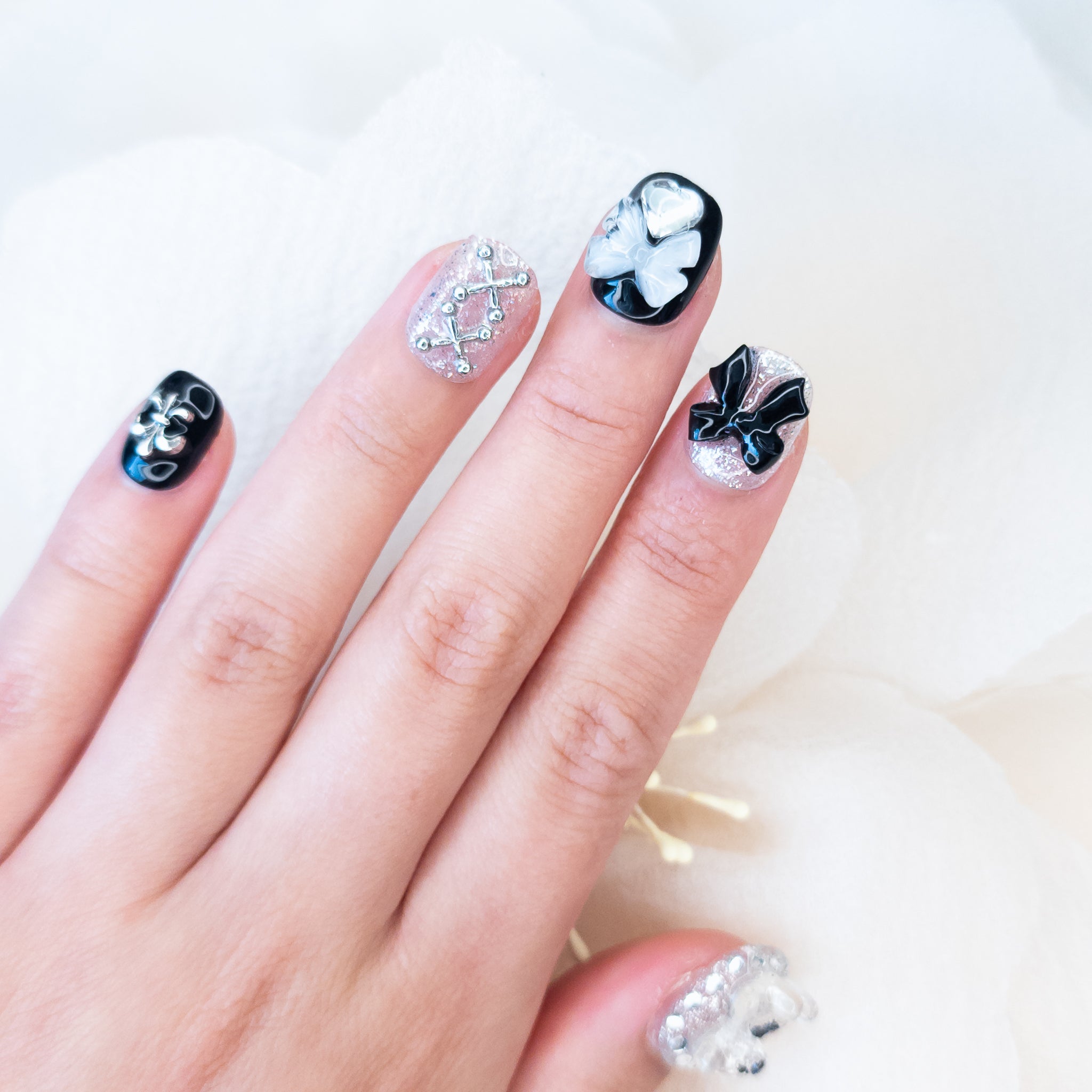 3D Silver Bow & Blossom Mix